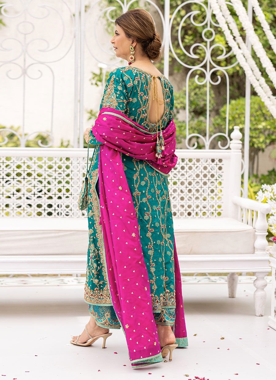 Avisa Emerald by Farah Talib Aziz - Image 4